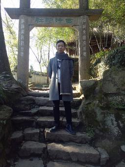 画家书法家储红磊个人艺术简介,储红磊画家简介,储红磊作品价格,储红磊个人简介,储红磊艺术作品,书法家储红磊简介,画家储红磊简介