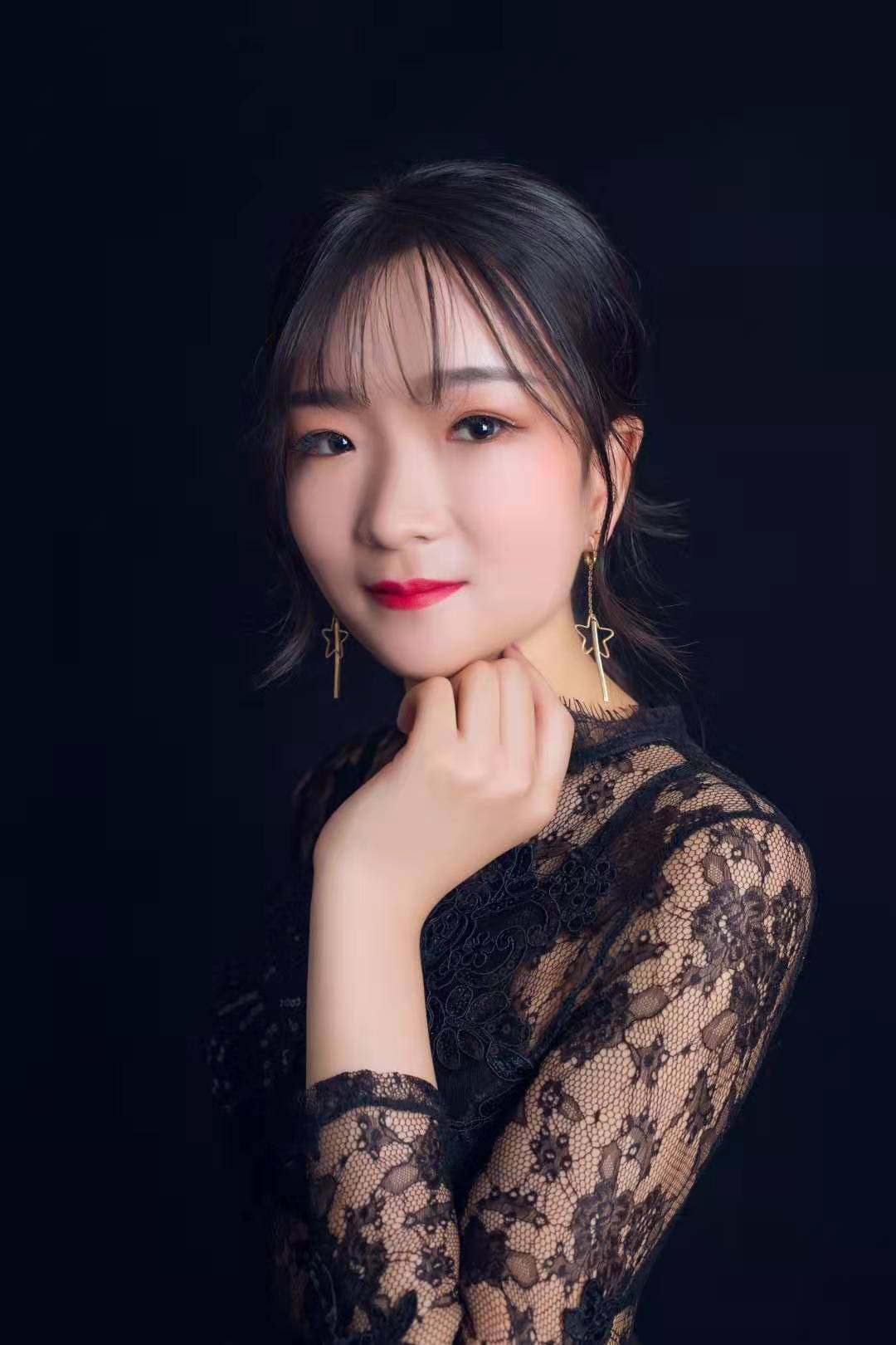 画家书法家牛美杰个人艺术简介,牛美杰画家简介,牛美杰作品价格,牛美杰个人简介,牛美杰艺术作品,书法家牛美杰简介,画家牛美杰简介