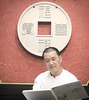 画家书法家梁义个人艺术简介,梁义画家简介,梁义作品价格,梁义个人简介,梁义艺术作品,书法家梁义简介,画家梁义简介