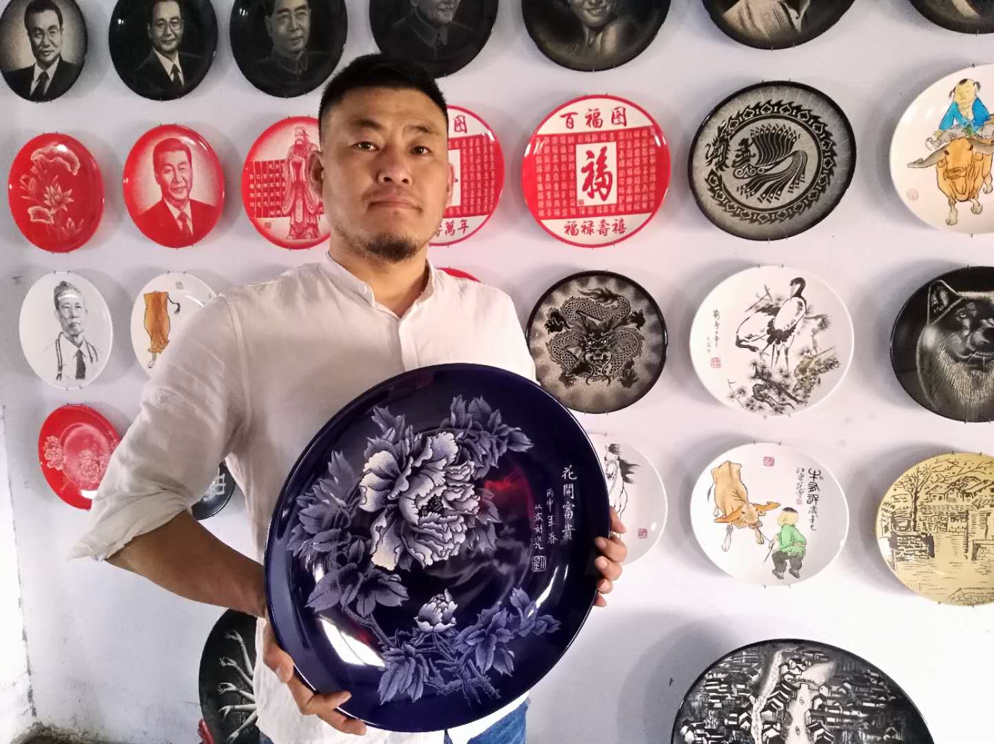 画家书法家刘从波个人艺术简介,刘从波画家简介,刘从波作品价格,刘从波个人简介,刘从波艺术作品,书法家刘从波简介,画家刘从波简介