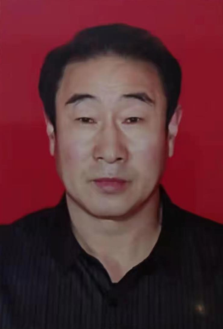 画家书法家李向东个人艺术简介,李向东画家简介,李向东作品价格,李向东个人简介,李向东艺术作品,书法家李向东简介,画家李向东简介