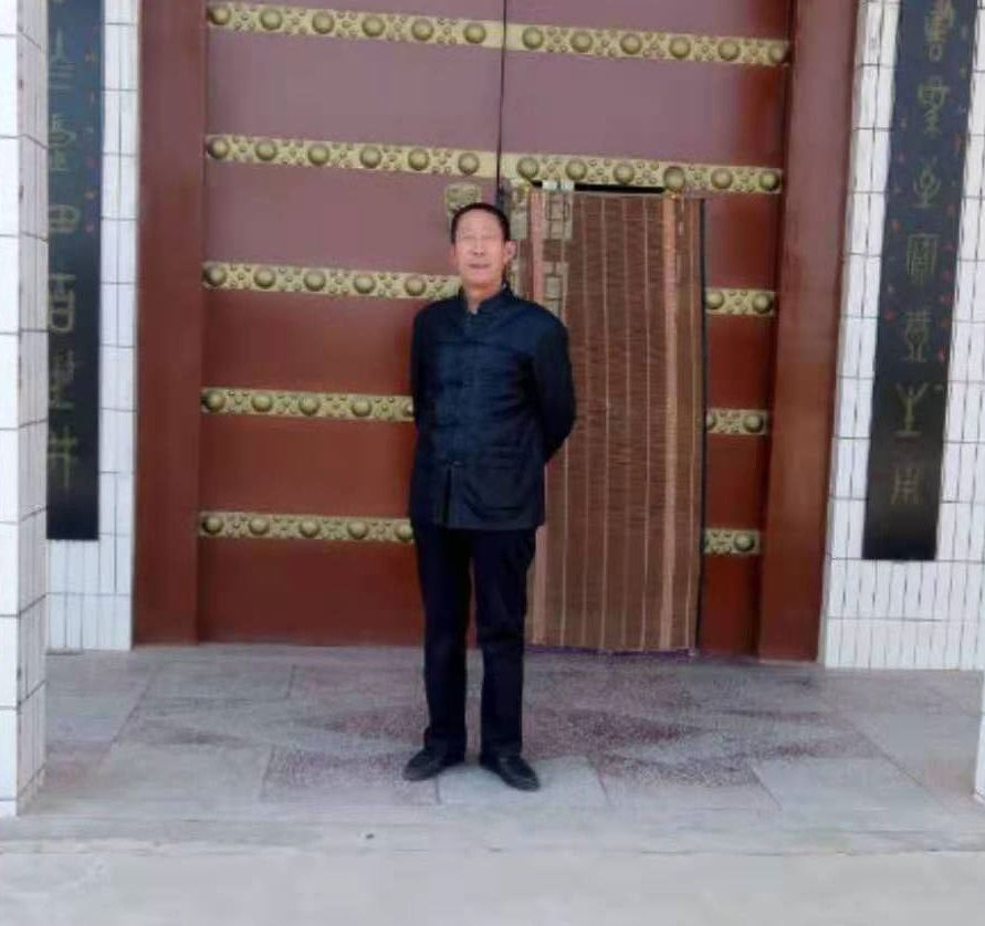 画家书法家武景明个人艺术简介,武景明画家简介,武景明作品价格,武景明个人简介,武景明艺术作品,书法家武景明简介,画家武景明简介