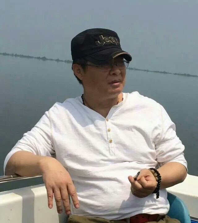 画家书法家何志个人艺术简介,何志画家简介,何志作品价格,何志个人简介,何志艺术作品,书法家何志简介,画家何志简介