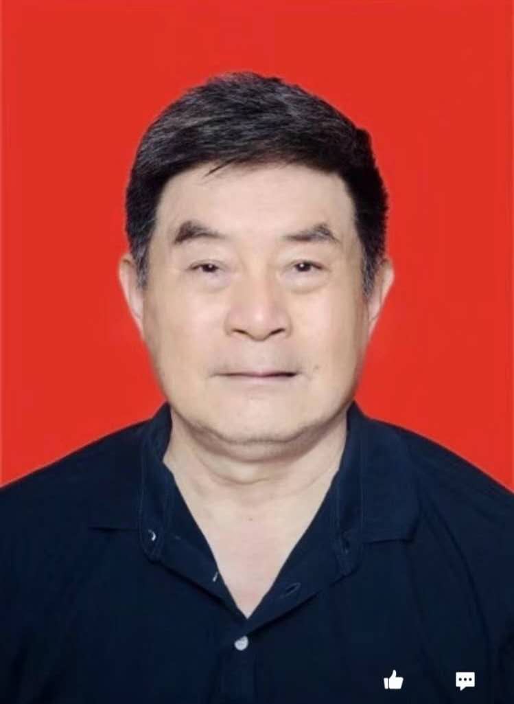 画家书法家李尉凯个人艺术简介,李尉凯画家简介,李尉凯作品价格,李尉凯个人简介,李尉凯艺术作品,书法家李尉凯简介,画家李尉凯简介
