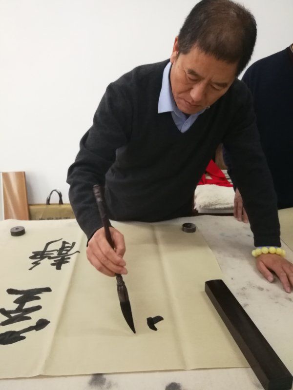 画家书法家邓贤忠个人艺术简介,邓贤忠画家简介,邓贤忠作品价格,邓贤忠个人简介,邓贤忠艺术作品,书法家邓贤忠简介,画家邓贤忠简介