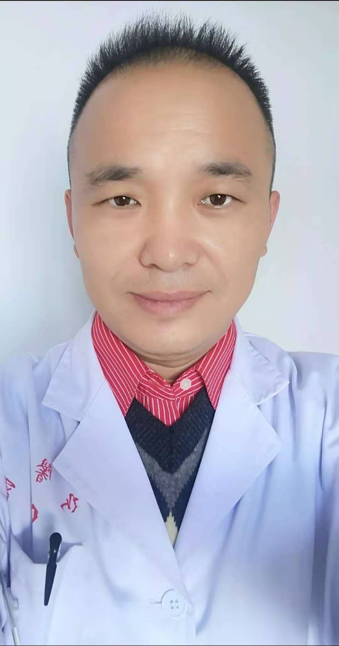 画家书法家王治业个人艺术简介,王治业画家简介,王治业作品价格,王治业个人简介,王治业艺术作品,书法家王治业简介,画家王治业简介