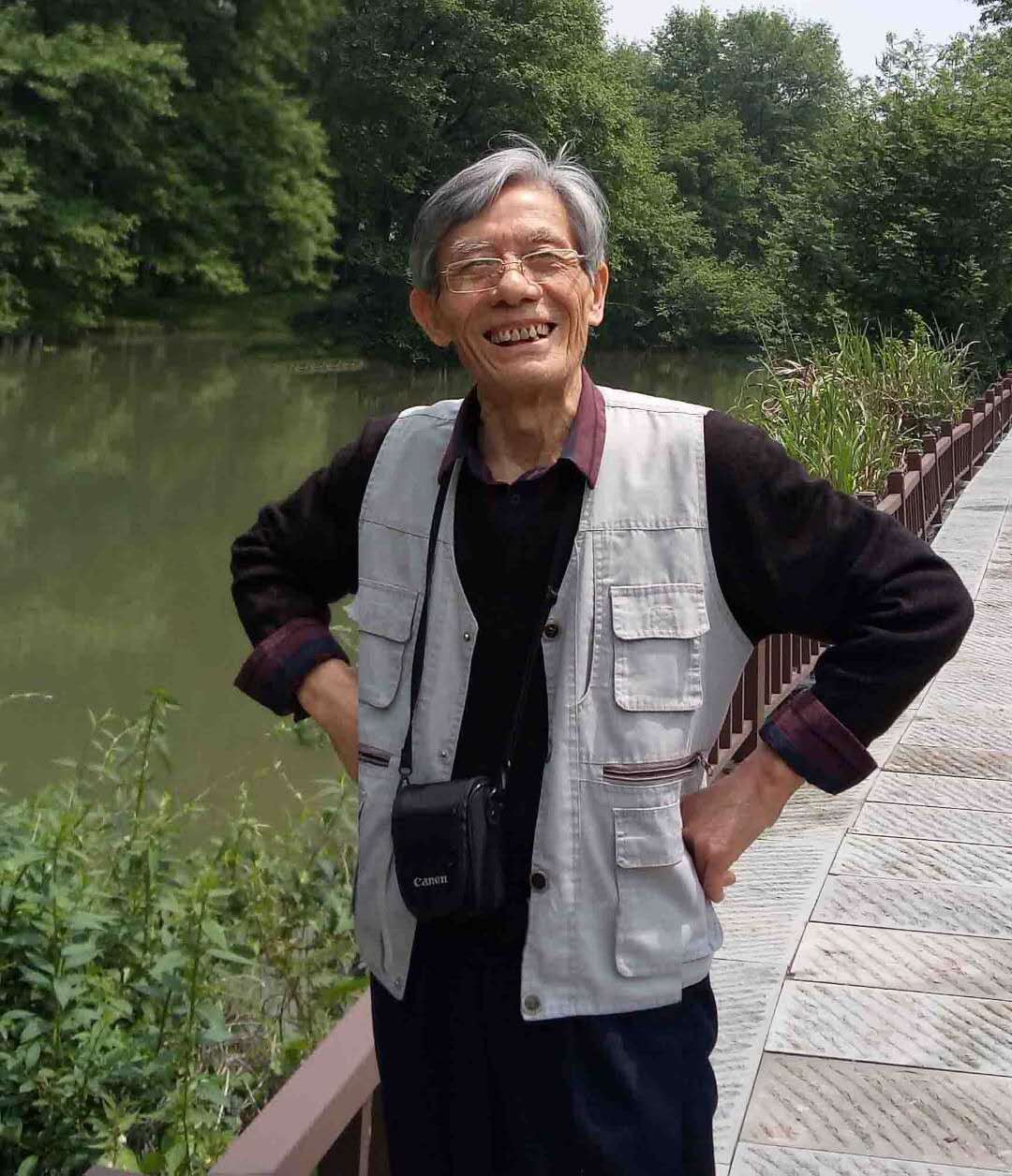 画家书法家朱尚春个人艺术简介,朱尚春画家简介,朱尚春作品价格,朱尚春个人简介,朱尚春艺术作品,书法家朱尚春简介,画家朱尚春简介
