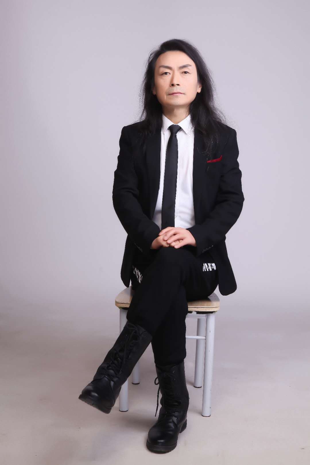 画家书法家胡慧轩个人艺术简介,胡慧轩画家简介,胡慧轩作品价格,胡慧轩个人简介,胡慧轩艺术作品,书法家胡慧轩简介,画家胡慧轩简介