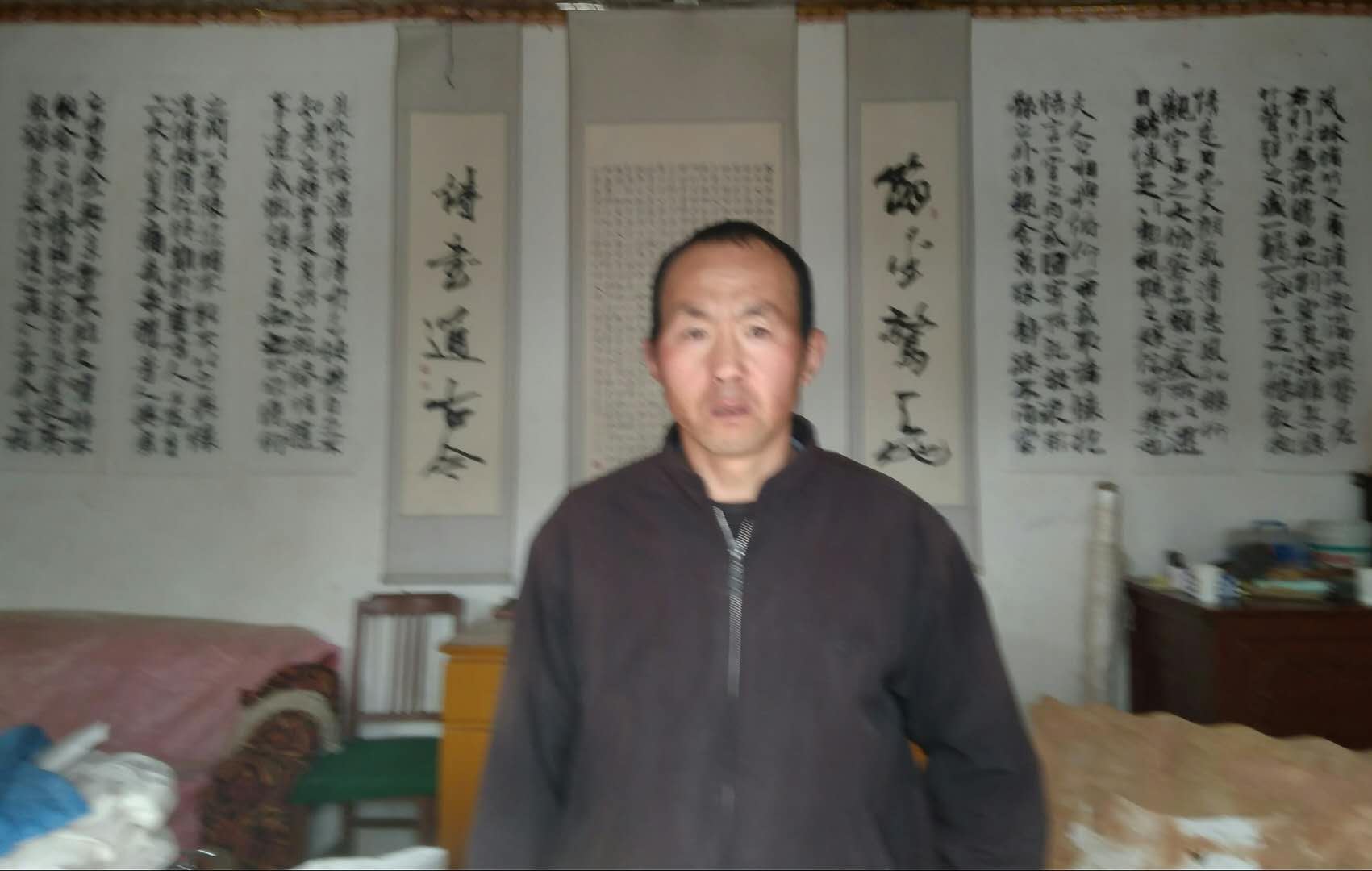 画家书法家何光辉个人艺术简介,何光辉画家简介,何光辉作品价格,何光辉个人简介,何光辉艺术作品,书法家何光辉简介,画家何光辉简介