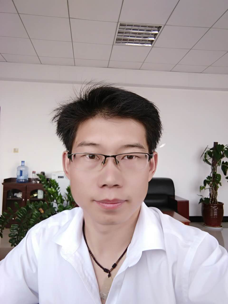 画家书法家杨少军个人艺术简介,杨少军画家简介,杨少军作品价格,杨少军个人简介,杨少军艺术作品,书法家杨少军简介,画家杨少军简介