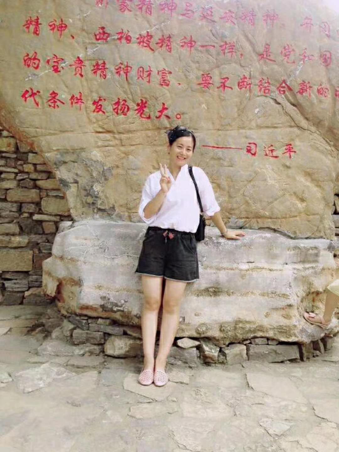 画家书法家郑红菊个人艺术简介,郑红菊画家简介,郑红菊作品价格,郑红菊个人简介,郑红菊艺术作品,书法家郑红菊简介,画家郑红菊简介