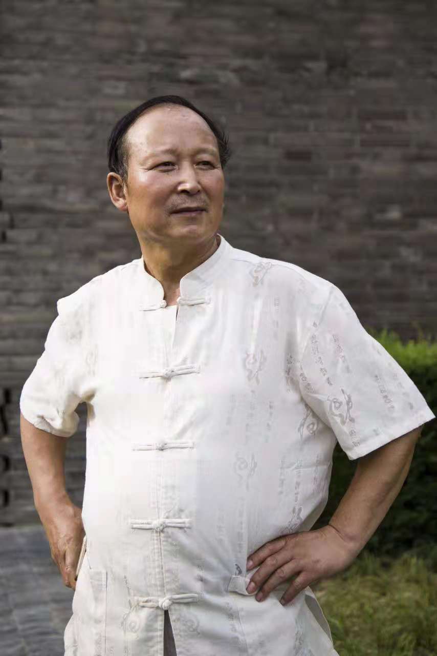 画家书法家郭斌个人艺术简介,郭斌画家简介,郭斌作品价格,郭斌个人简介,郭斌艺术作品,书法家郭斌简介,画家郭斌简介