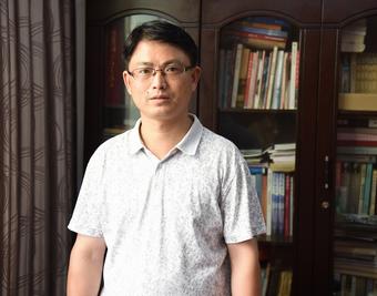 画家书法家钟文达个人艺术简介,钟文达画家简介,钟文达作品价格,钟文达个人简介,钟文达艺术作品,书法家钟文达简介,画家钟文达简介