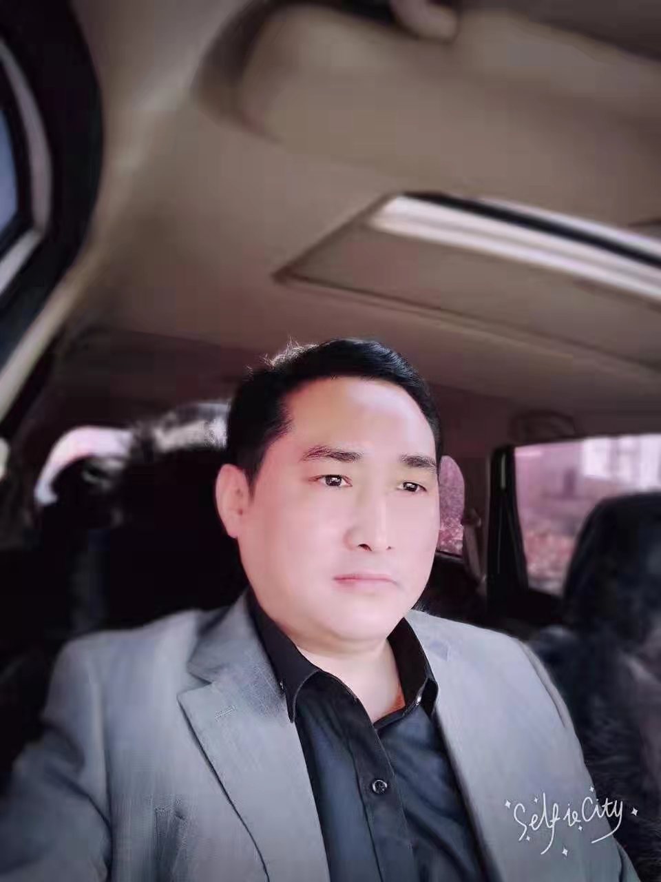 画家书法家李辉个人艺术简介,李辉画家简介,李辉作品价格,李辉个人简介,李辉艺术作品,书法家李辉简介,画家李辉简介