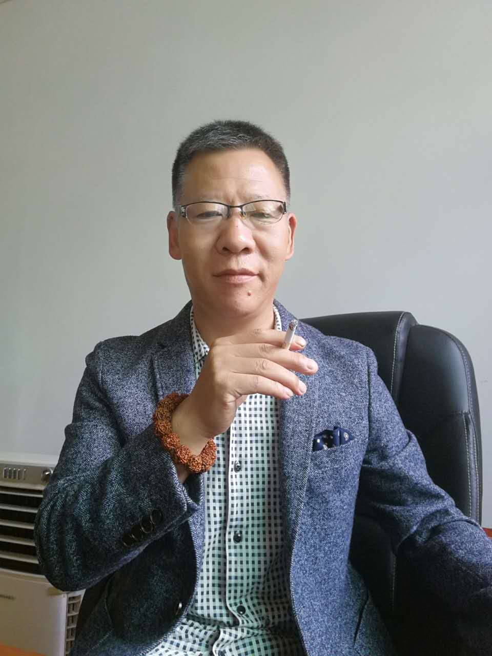 画家书法家席文斌个人艺术简介,席文斌画家简介,席文斌作品价格,席文斌个人简介,席文斌艺术作品,书法家席文斌简介,画家席文斌简介
