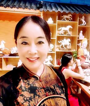 画家书法家王俊兰个人艺术简介,王俊兰画家简介,王俊兰作品价格,王俊兰个人简介,王俊兰艺术作品,书法家王俊兰简介,画家王俊兰简介