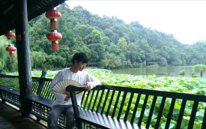 画家书法家黄亚权个人艺术简介,黄亚权画家简介,黄亚权作品价格,黄亚权个人简介,黄亚权艺术作品,书法家黄亚权简介,画家黄亚权简介