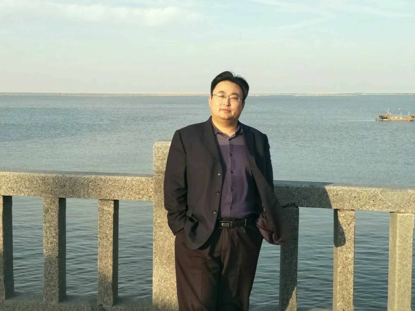 画家书法家李永兵个人艺术简介,李永兵画家简介,李永兵作品价格,李永兵个人简介,李永兵艺术作品,书法家李永兵简介,画家李永兵简介