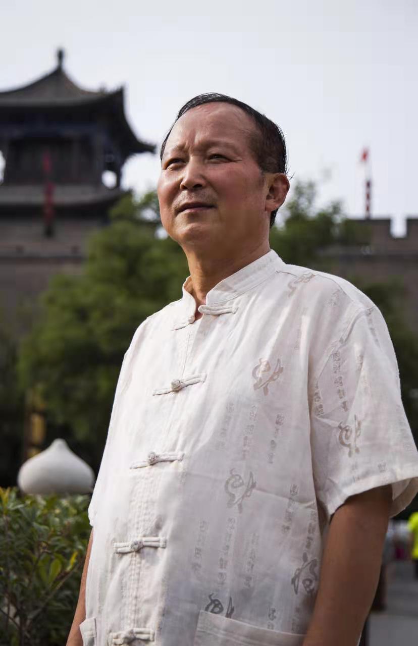 画家书法家郭斌个人艺术简介,郭斌画家简介,郭斌作品价格,郭斌个人简介,郭斌艺术作品,书法家郭斌简介,画家郭斌简介
