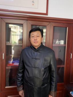 画家书法家侯希文个人艺术简介,侯希文画家简介,侯希文作品价格,侯希文个人简介,侯希文艺术作品,书法家侯希文简介,画家侯希文简介