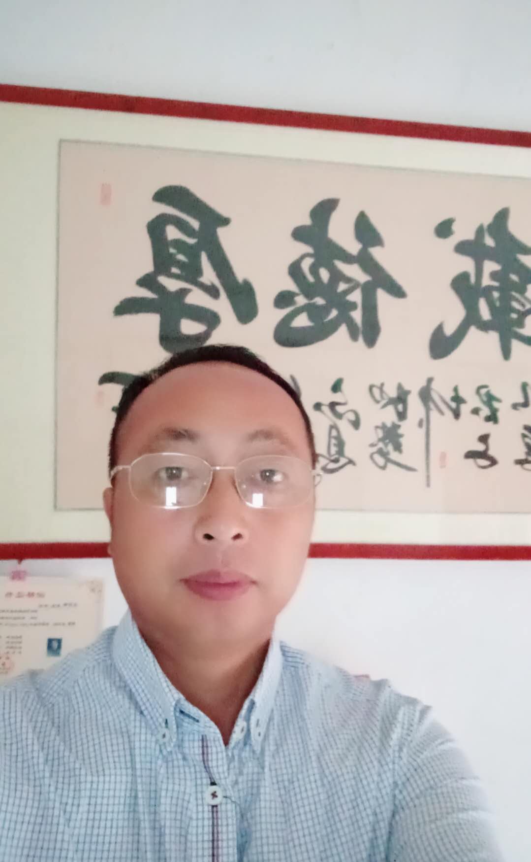画家书法家文才余个人艺术简介,文才余画家简介,文才余作品价格,文才余个人简介,文才余艺术作品,书法家文才余简介,画家文才余简介