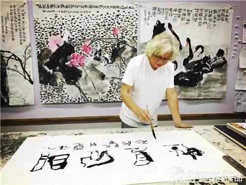 画家书法家江文湛个人艺术简介,江文湛画家简介,江文湛作品价格,江文湛个人简介,江文湛艺术作品,书法家江文湛简介,画家江文湛简介