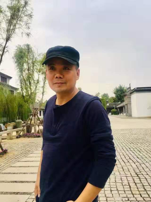 画家书法家申超个人艺术简介,申超画家简介,申超作品价格,申超个人简介,申超艺术作品,书法家申超简介,画家申超简介