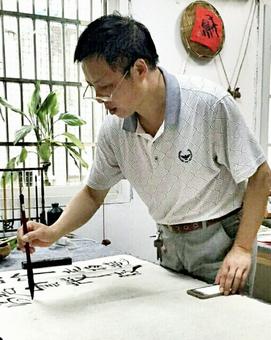 画家书法家韩德钟个人艺术简介,韩德钟画家简介,韩德钟作品价格,韩德钟个人简介,韩德钟艺术作品,书法家韩德钟简介,画家韩德钟简介