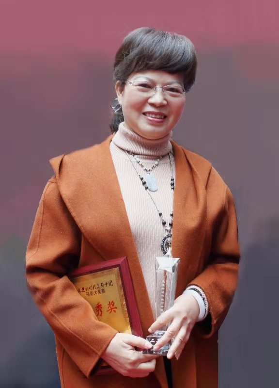 画家书法家李萍个人艺术简介,李萍画家简介,李萍作品价格,李萍个人简介,李萍艺术作品,书法家李萍简介,画家李萍简介