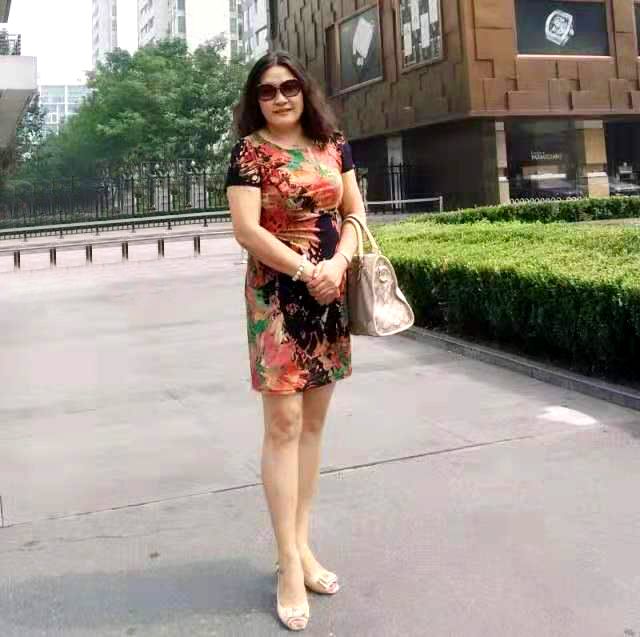 画家书法家李慧英个人艺术简介,李慧英画家简介,李慧英作品价格,李慧英个人简介,李慧英艺术作品,书法家李慧英简介,画家李慧英简介