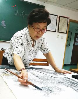 画家书法家王崑个人艺术简介,王崑画家简介,王崑作品价格,王崑个人简介,王崑艺术作品,书法家王崑简介,画家王崑简介