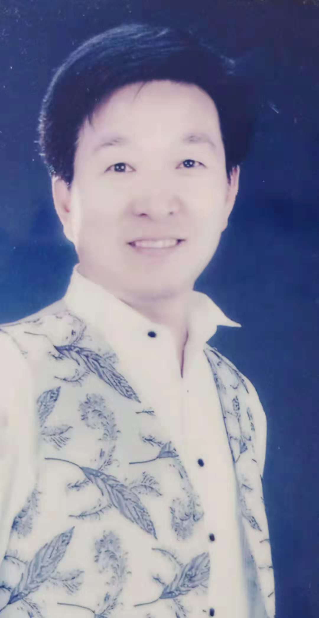 画家书法家李向东个人艺术简介,李向东画家简介,李向东作品价格,李向东个人简介,李向东艺术作品,书法家李向东简介,画家李向东简介