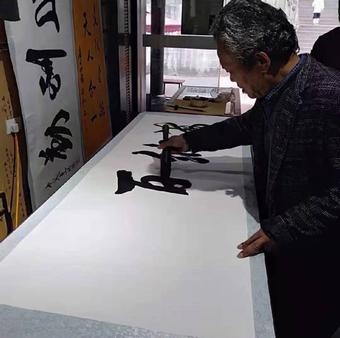 画家书法家韩洪伟个人艺术简介,韩洪伟画家简介,韩洪伟作品价格,韩洪伟个人简介,韩洪伟艺术作品,书法家韩洪伟简介,画家韩洪伟简介