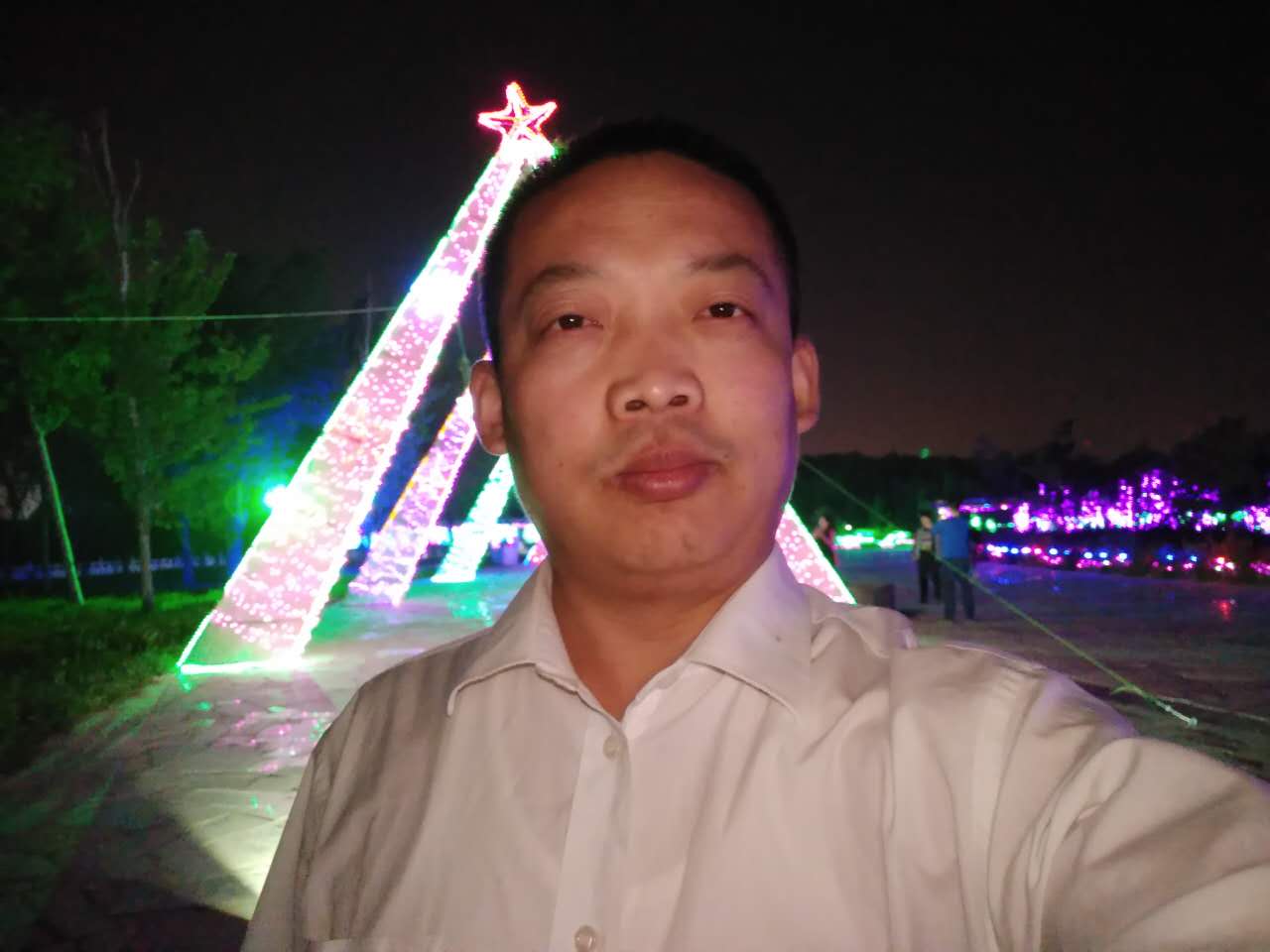 画家书法家靳新阳个人艺术简介,靳新阳画家简介,靳新阳作品价格,靳新阳个人简介,靳新阳艺术作品,书法家靳新阳简介,画家靳新阳简介