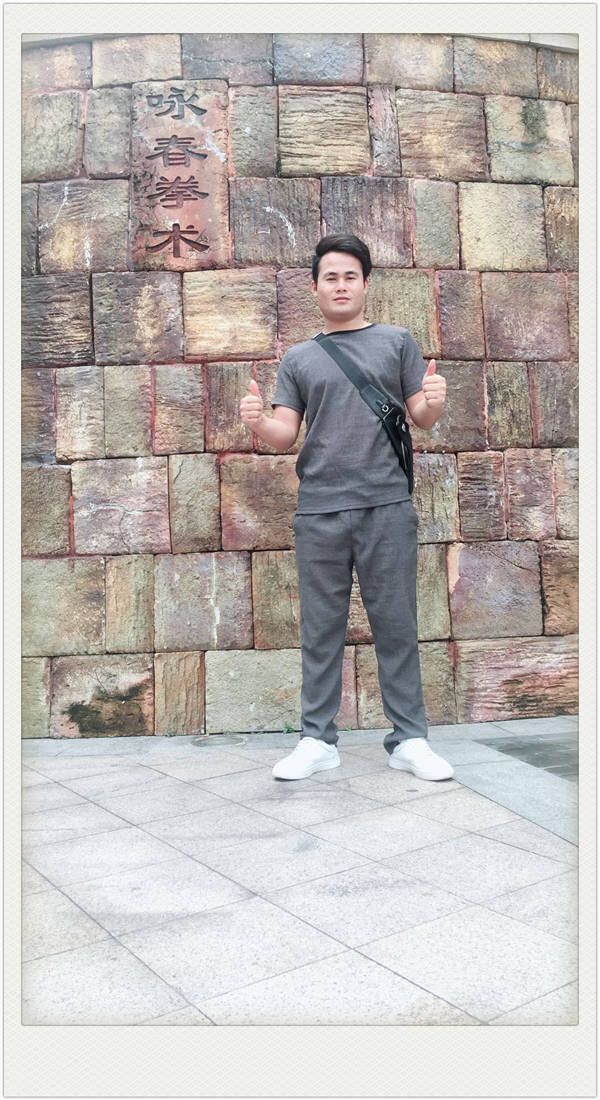 画家书法家符华腾个人艺术简介,符华腾画家简介,符华腾作品价格,符华腾个人简介,符华腾艺术作品,书法家符华腾简介,画家符华腾简介