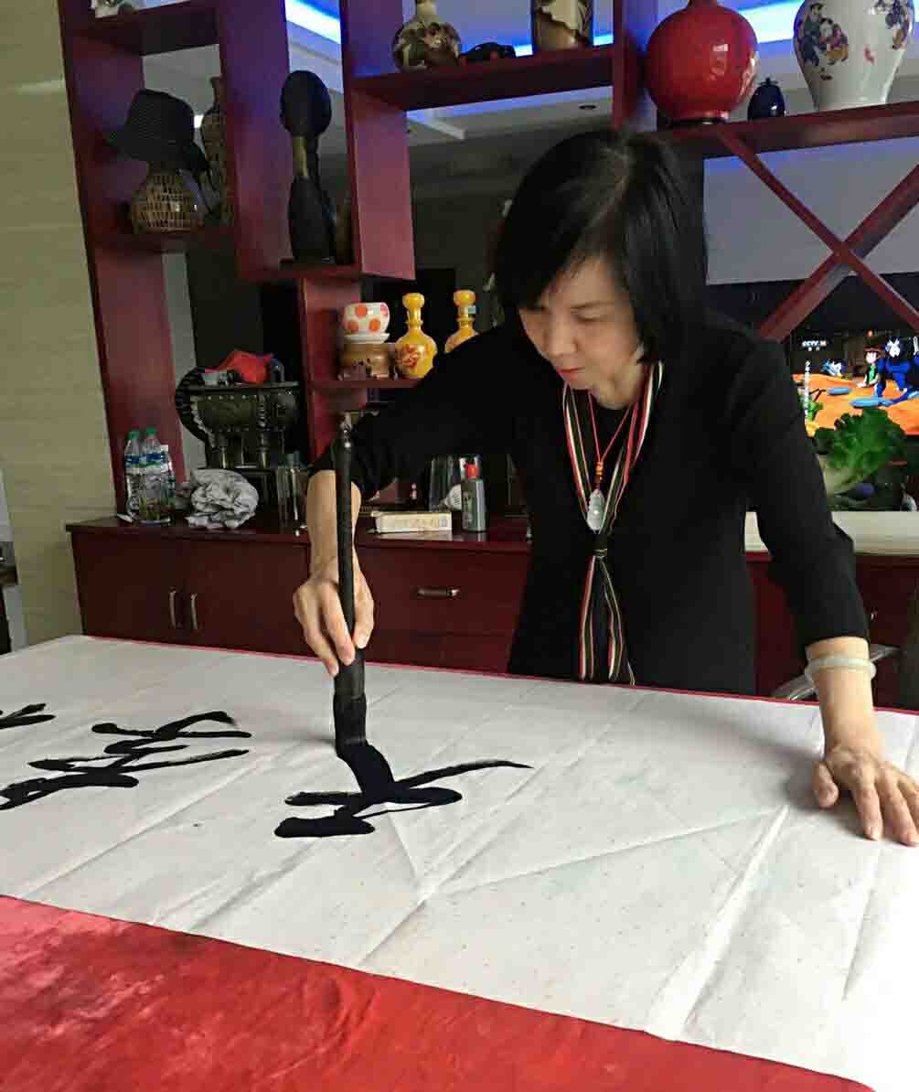 画家书法家邱璞个人艺术简介,邱璞画家简介,邱璞作品价格,邱璞个人简介,邱璞艺术作品,书法家邱璞简介,画家邱璞简介