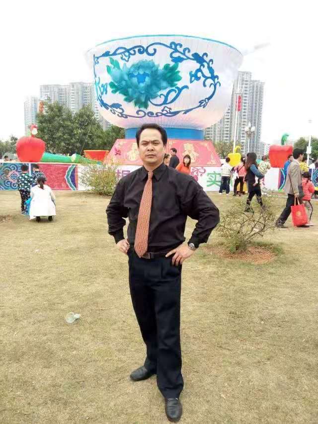 画家书法家  杨辉广个人艺术简介,  杨辉广画家简介,  杨辉广作品价格,  杨辉广个人简介,  杨辉广艺术作品,书法家  杨辉广简介,画家  杨辉广简介