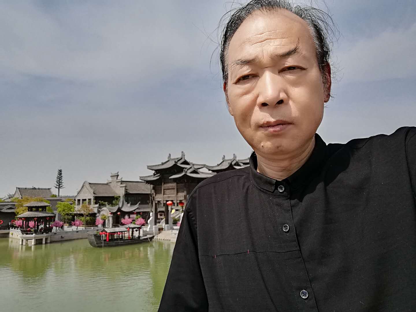 画家书法家温玉彪个人艺术简介,温玉彪画家简介,温玉彪作品价格,温玉彪个人简介,温玉彪艺术作品,书法家温玉彪简介,画家温玉彪简介