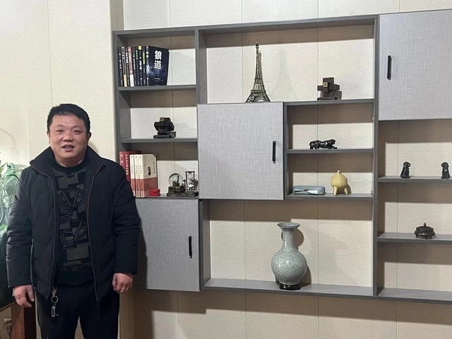画家书法家王延振个人艺术简介,王延振画家简介,王延振作品价格,王延振个人简介,王延振艺术作品,书法家王延振简介,画家王延振简介
