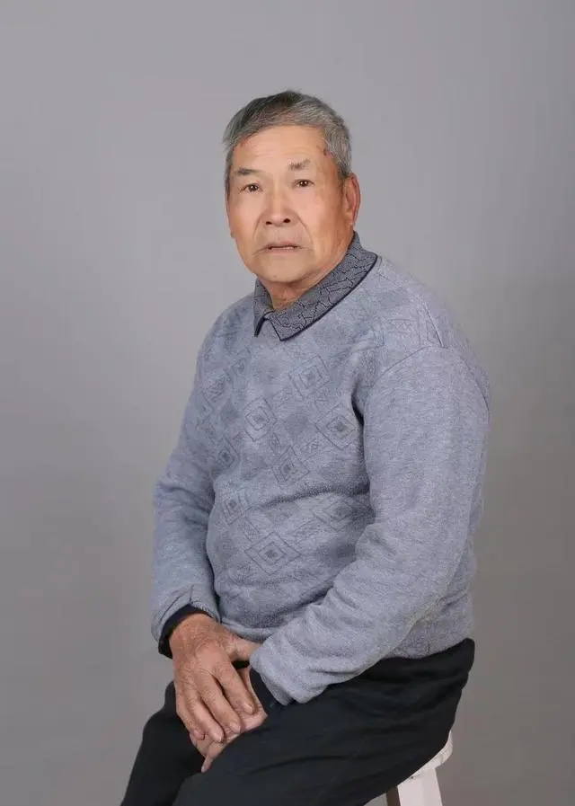 画家书法家王振平个人艺术简介,王振平画家简介,王振平作品价格,王振平个人简介,王振平艺术作品,书法家王振平简介,画家王振平简介