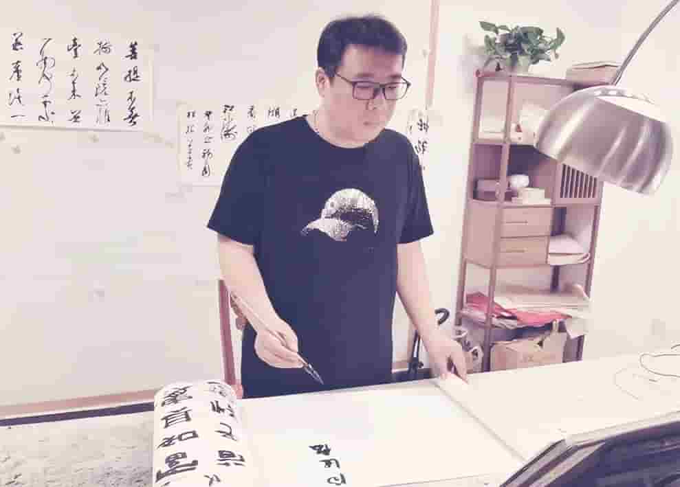 画家书法家梅松林个人艺术简介,梅松林画家简介,梅松林作品价格,梅松林个人简介,梅松林艺术作品,书法家梅松林简介,画家梅松林简介