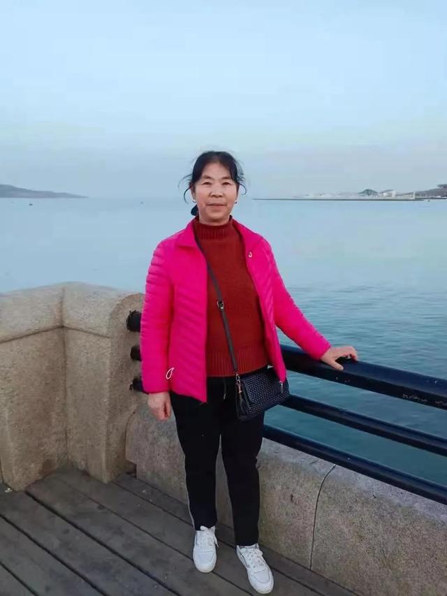 画家书法家徐娥个人艺术简介,徐娥画家简介,徐娥作品价格,徐娥个人简介,徐娥艺术作品,书法家徐娥简介,画家徐娥简介
