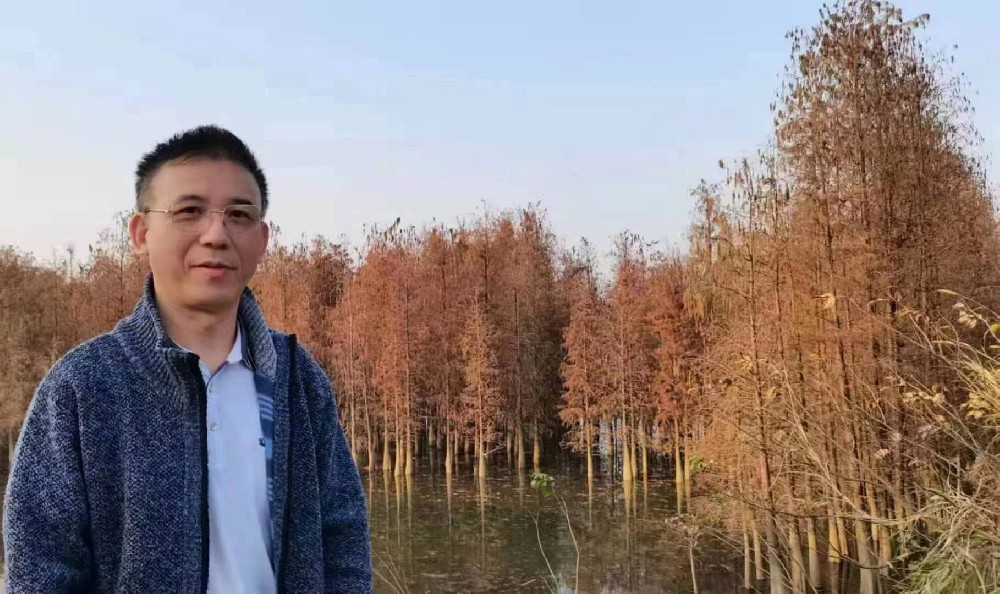 画家书法家吴振雄个人艺术简介,吴振雄画家简介,吴振雄作品价格,吴振雄个人简介,吴振雄艺术作品,书法家吴振雄简介,画家吴振雄简介