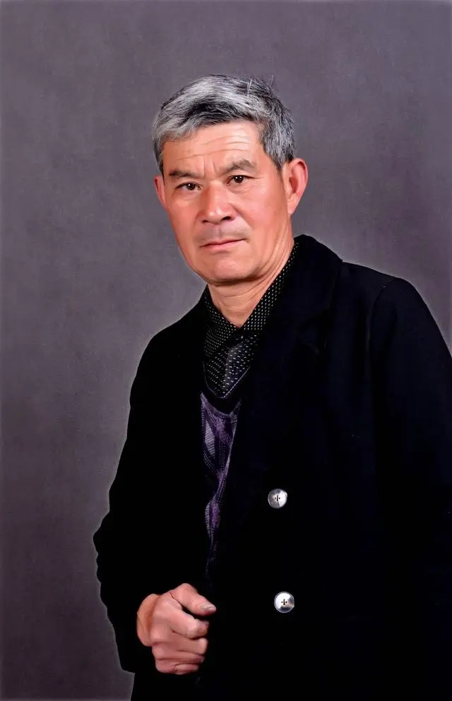 画家书法家朱绍年个人艺术简介,朱绍年画家简介,朱绍年作品价格,朱绍年个人简介,朱绍年艺术作品,书法家朱绍年简介,画家朱绍年简介