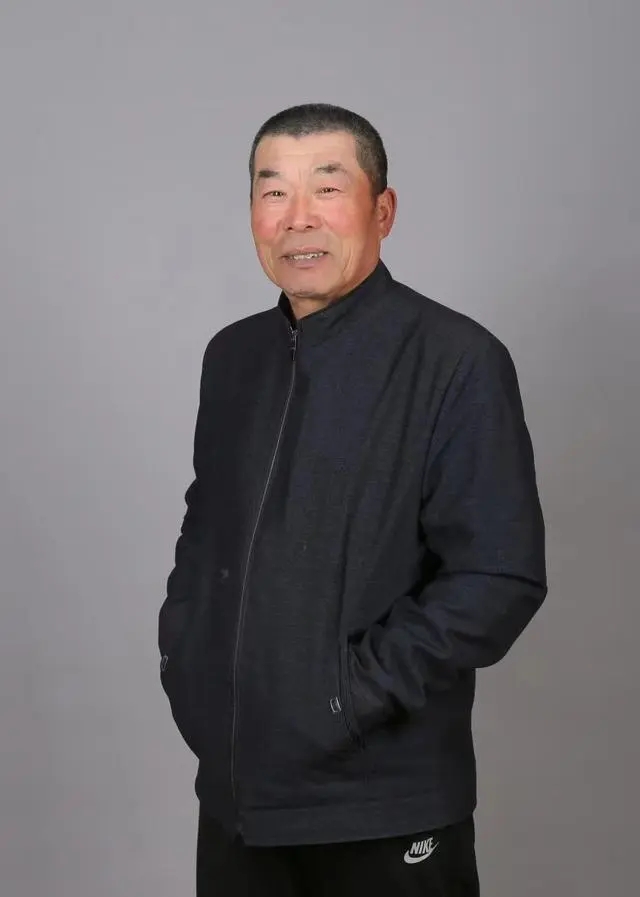 画家书法家张宗海个人艺术简介,张宗海画家简介,张宗海作品价格,张宗海个人简介,张宗海艺术作品,书法家张宗海简介,画家张宗海简介