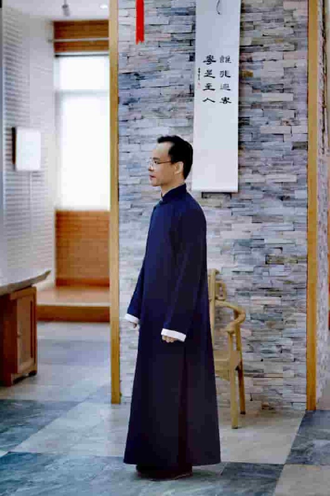 画家书法家高三适个人艺术简介,高三适画家简介,高三适作品价格,高三适个人简介,高三适艺术作品,书法家高三适简介,画家高三适简介
