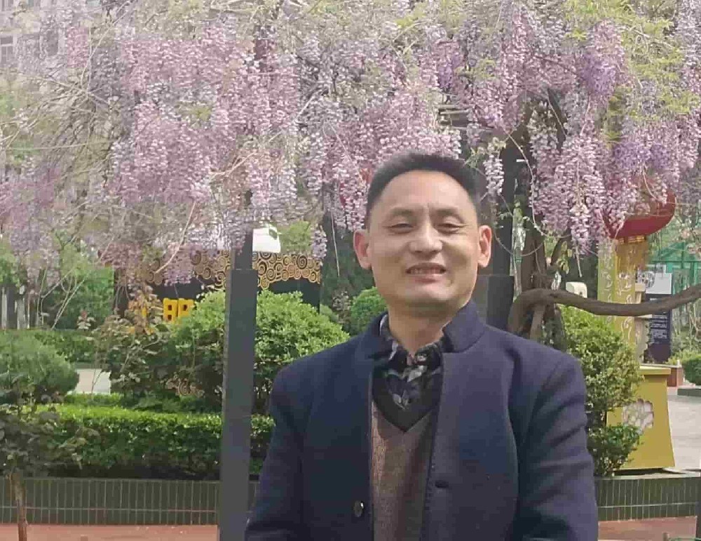 画家书法家孔令信个人艺术简介,孔令信画家简介,孔令信作品价格,孔令信个人简介,孔令信艺术作品,书法家孔令信简介,画家孔令信简介