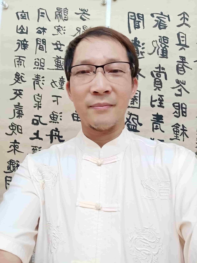 画家书法家陈坚个人艺术简介,陈坚画家简介,陈坚作品价格,陈坚个人简介,陈坚艺术作品,书法家陈坚简介,画家陈坚简介