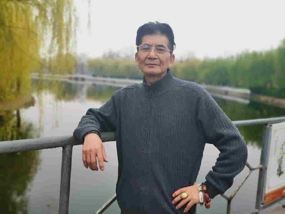画家书法家辛华个人艺术简介,辛华画家简介,辛华作品价格,辛华个人简介,辛华艺术作品,书法家辛华简介,画家辛华简介