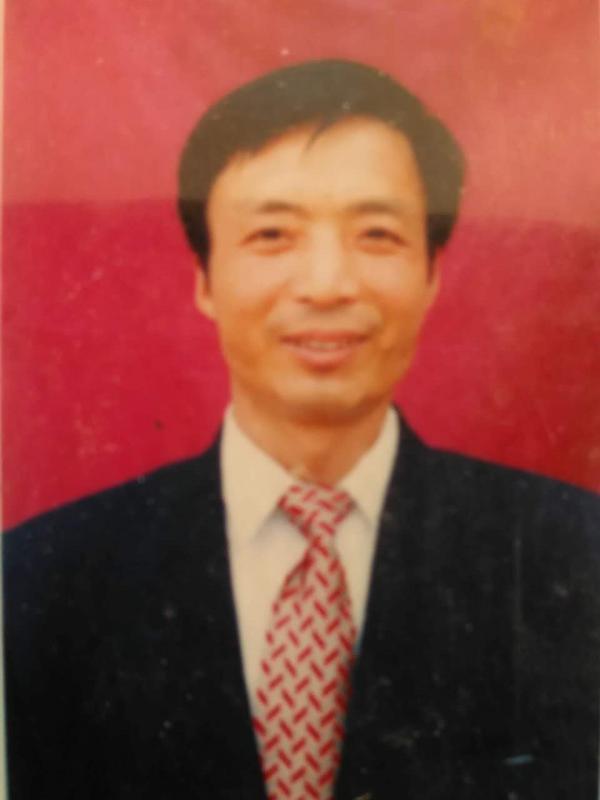 画家书法家高育仙个人艺术简介,高育仙画家简介,高育仙作品价格,高育仙个人简介,高育仙艺术作品,书法家高育仙简介,画家高育仙简介